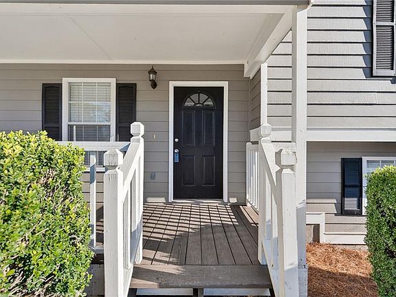 2nd image of 1922 Seals Rd