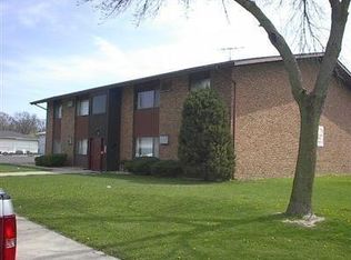 630 N Shelby Pl APT 6, Hobart, IN 46342