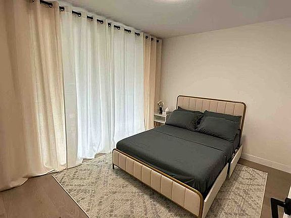 5th image of 623 Avenue N #E