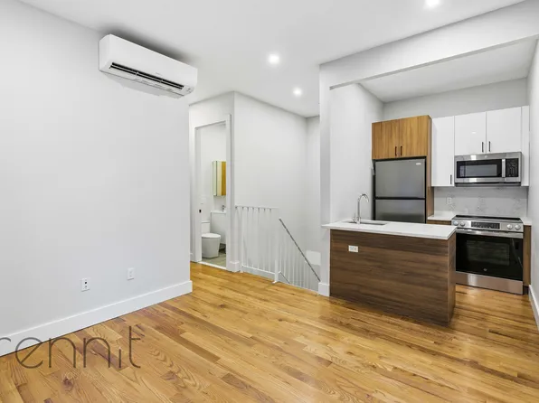 265 Malcolm X Boulevard image 2 of 27