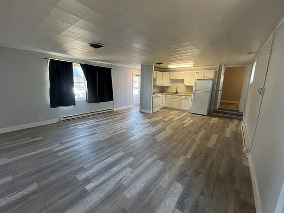 4th image of 54 E Mechanic St APT 4