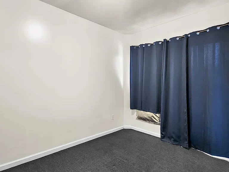 144-48 Roosevelt Ave #4C — Photo 4