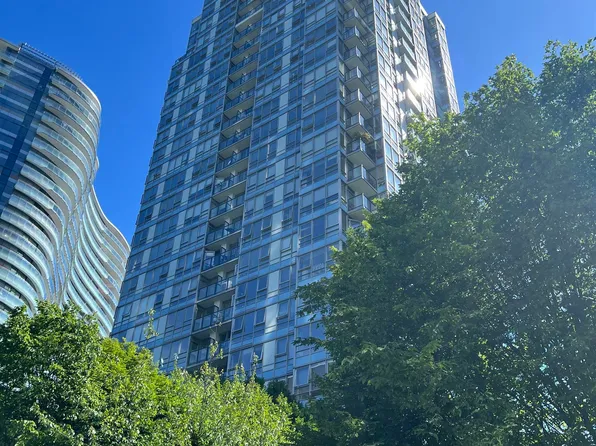 939 Expo Blvd #1707, Vancouver, BC V6Z 3G7