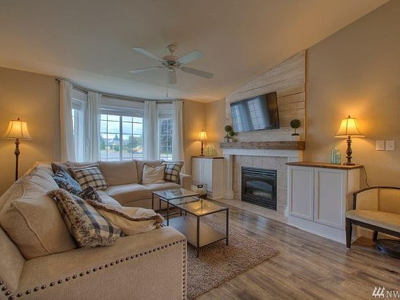 4th image of 7907 202nd Street Ct E