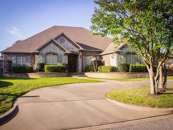 3rd image of 903 Dove Creek Dr
