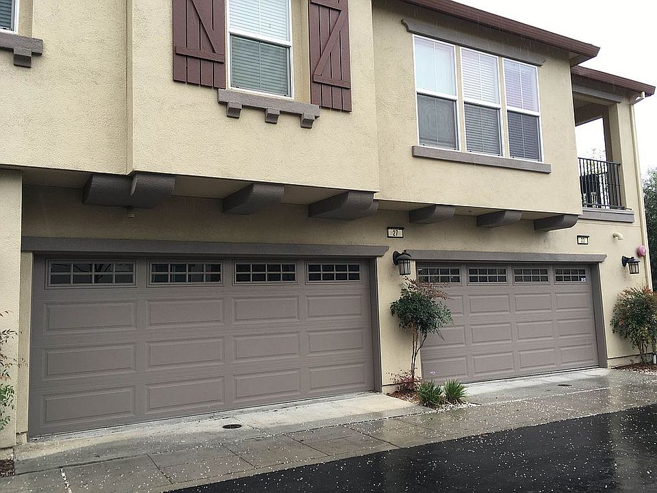 2nd image of 27 S Fermina Dr