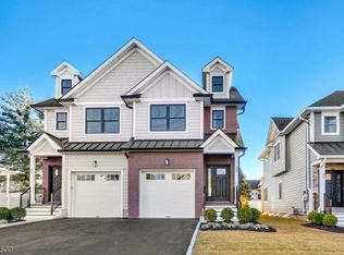 33B 2nd Ave, Garwood, NJ 07027