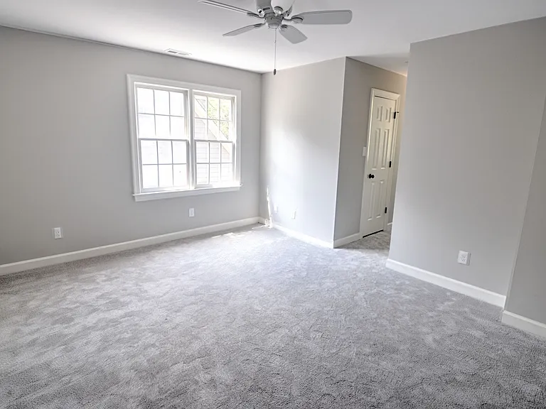 2068 Carriage Way — Photo 17