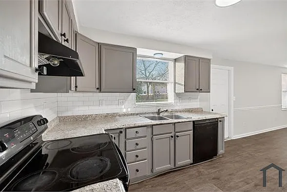 7321 Glenmont Dr — Photo 20