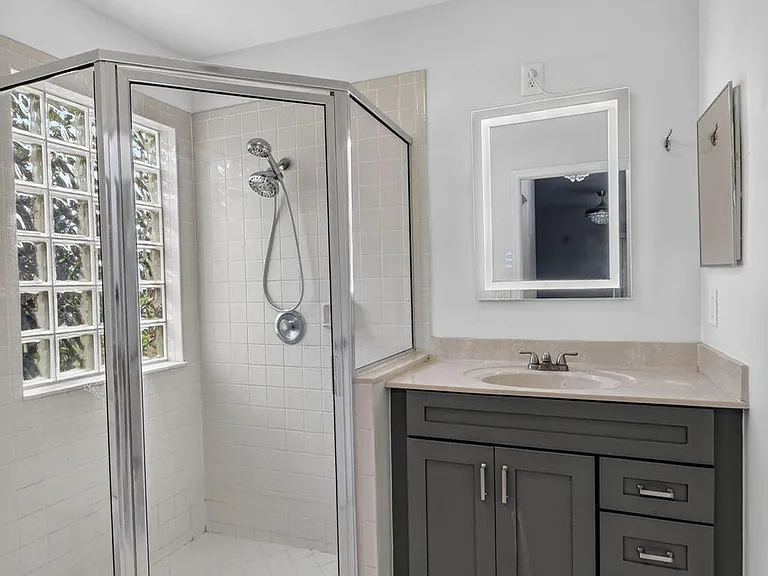 208 Caribe Ct — Photo 23