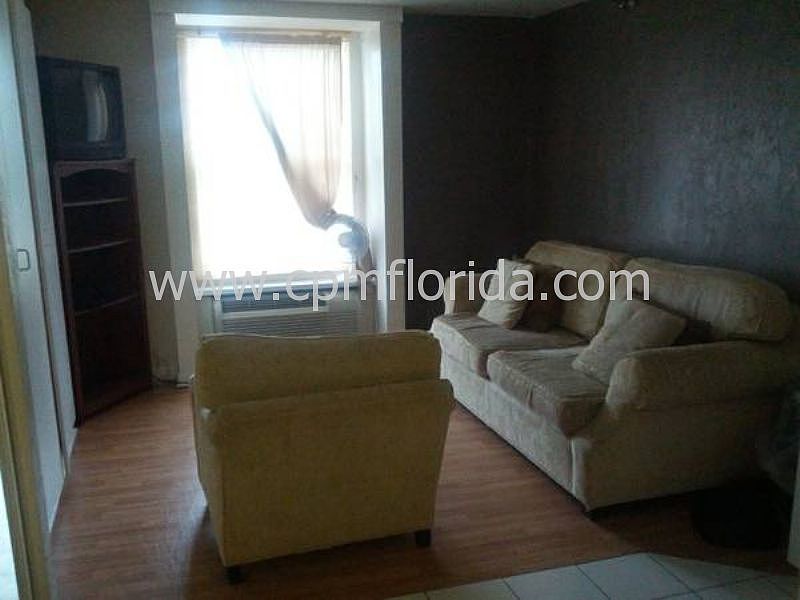 1st image of 224 E Garden St APT 228