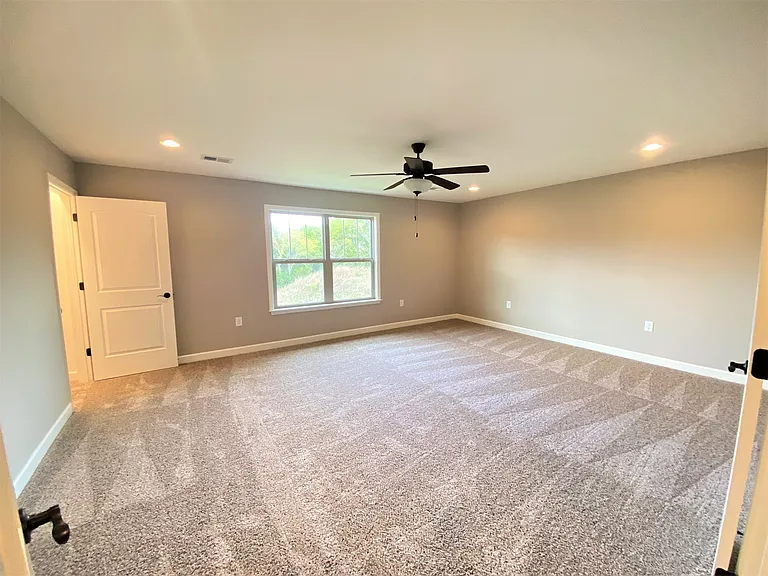1002 Villa Cir — Photo 15