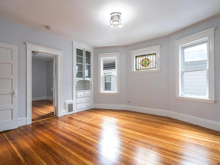 53 Saxton St #2 — Photo 12