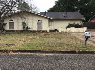 857 Dunbarton Rd, Montgomery, AL 36117