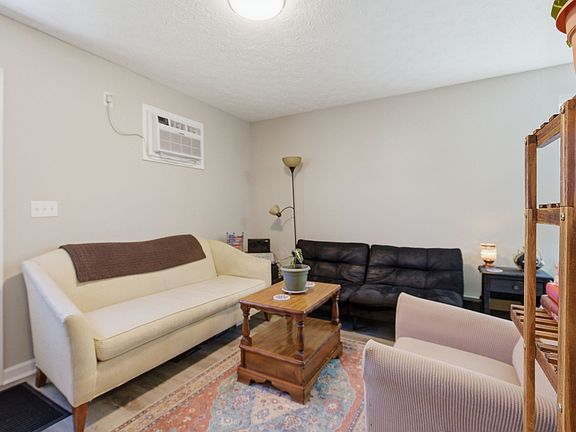 5th image of 1214 Katie Ave