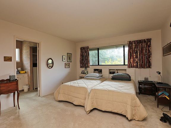 5th image of 4244 Manuela Ct