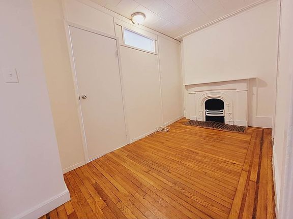 5th image of 116 E 31st St APT 2R