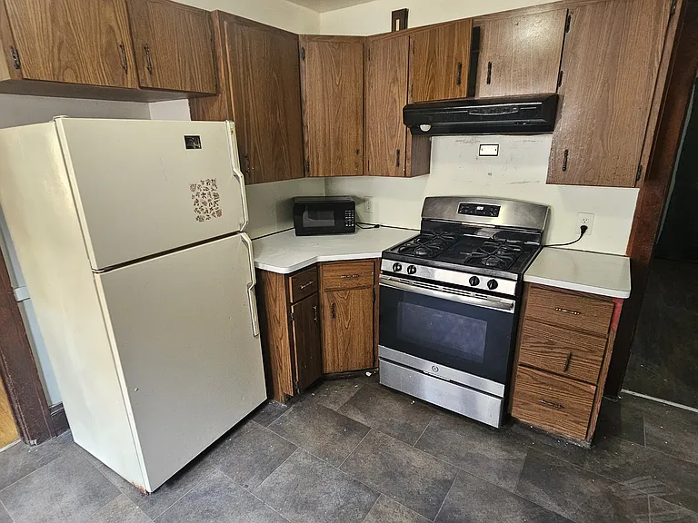 20150 Goller Ave — Photo 4