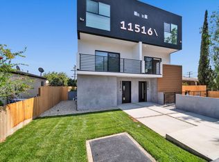 11516 Victory Blvd, North Hollywood, CA 91606