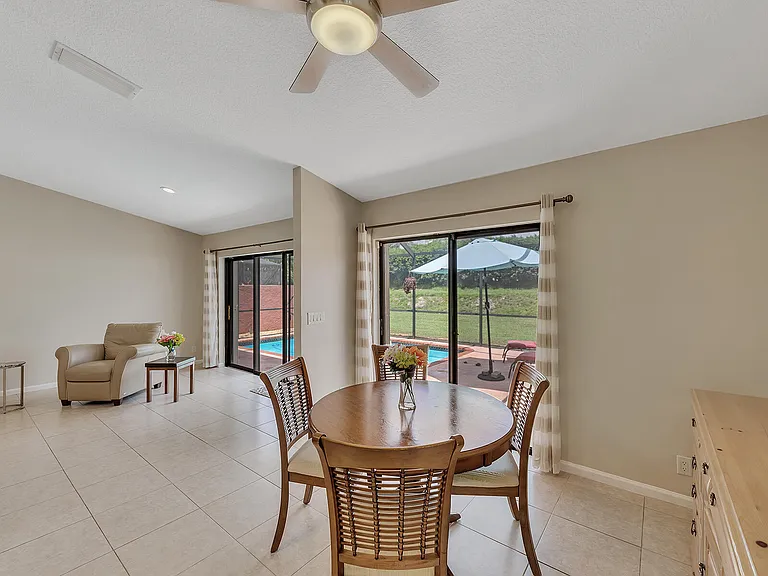 7747 Villa Nova Dr — Photo 16