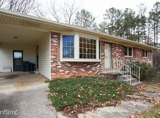 897 Poplar St, Toccoa, GA 30577