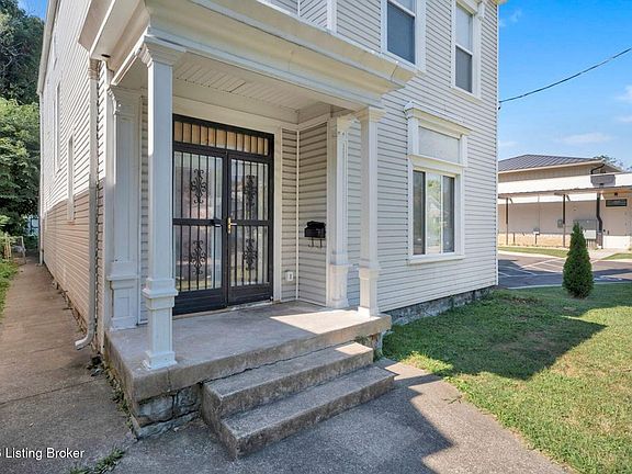 3rd image of 3016 River Park Dr