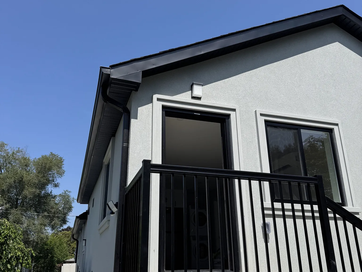 2 bed, $2,300 — Photo 2