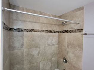 675 N Swift Rd #G1, Addison, IL 60101