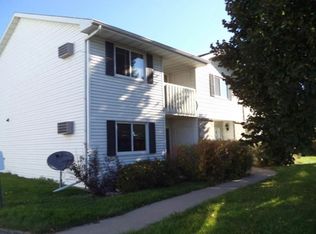 60 W Snell Rd #1, Oshkosh, WI 54901