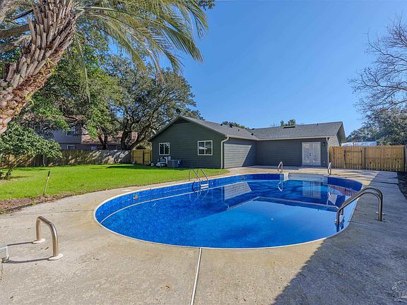 2nd image of 1013 Great Oaks Dr