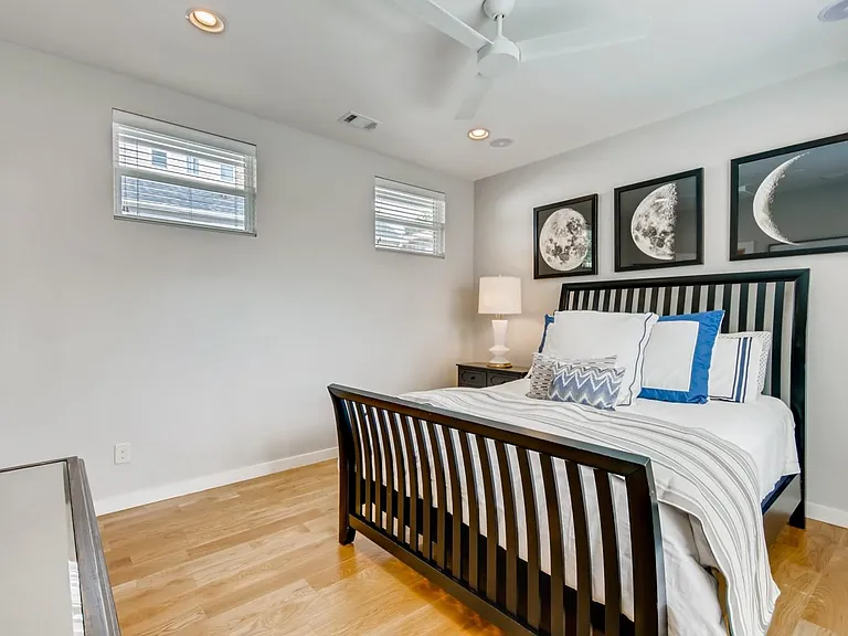 492 Rankin St NE — Photo 15