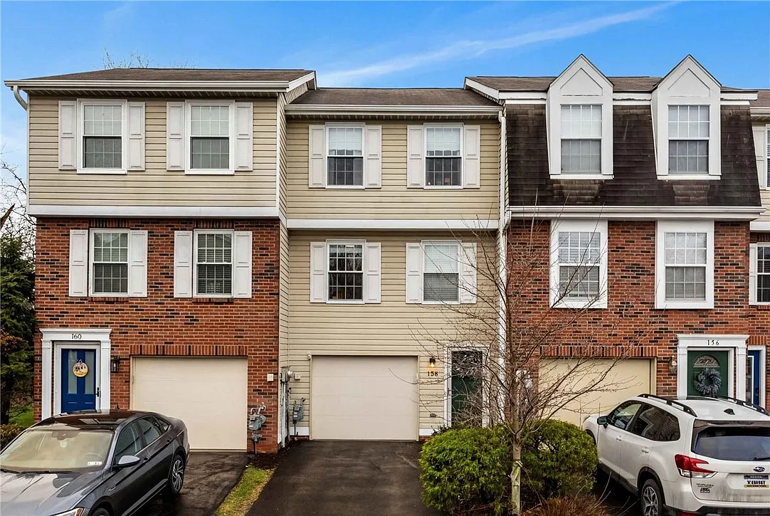 158 Rossmor Ct photo 1