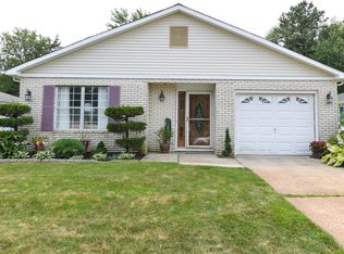 3 Rainier Dr, Brick, NJ 08724