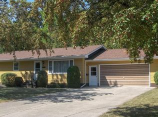 1307 Arnold Ave N, Thief River Falls, MN 56701