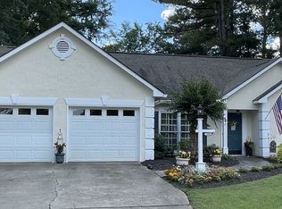 100 Ridgefield Dr, Lagrange, GA 30241