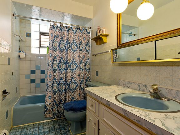 5th image of 8637 W Summerdale Ave