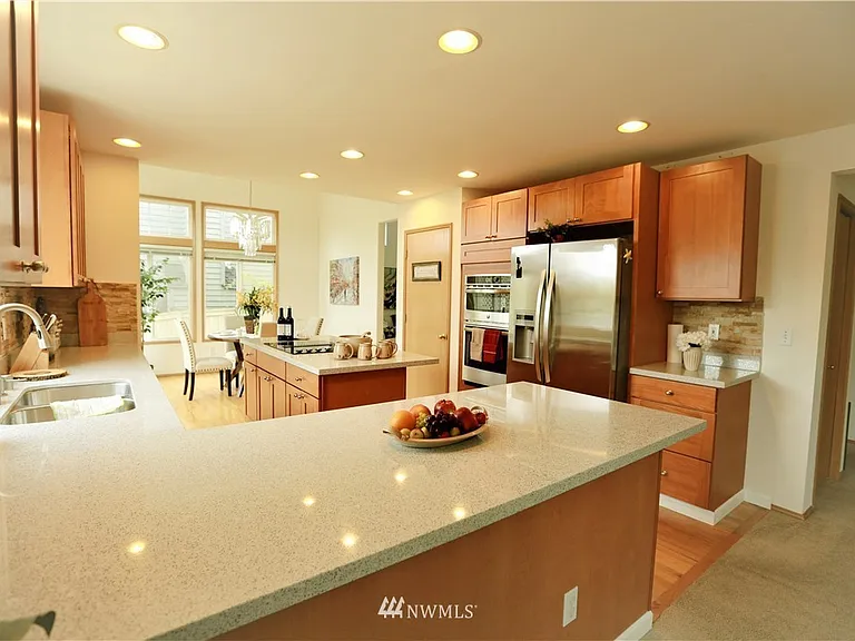 25828 SE 41st Pl — Photo 8