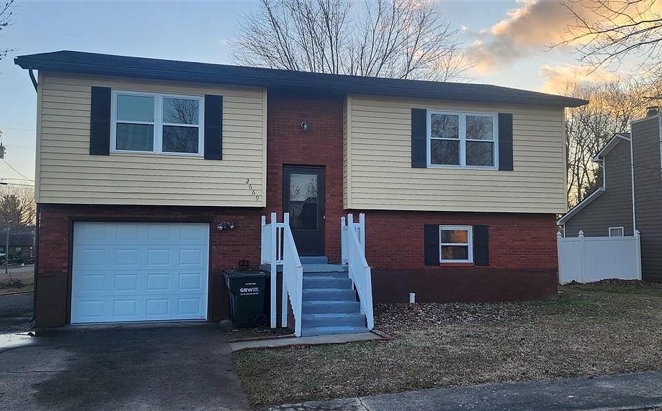 1st image of 2669 Lake Rd N