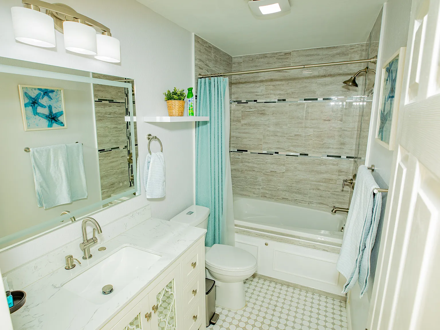 3 bed, $4,900 — Photo 4