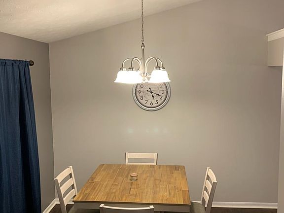 4th image of 1046 Pebble Creek Dr