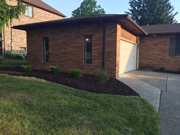3rd image of 661 Simich Dr