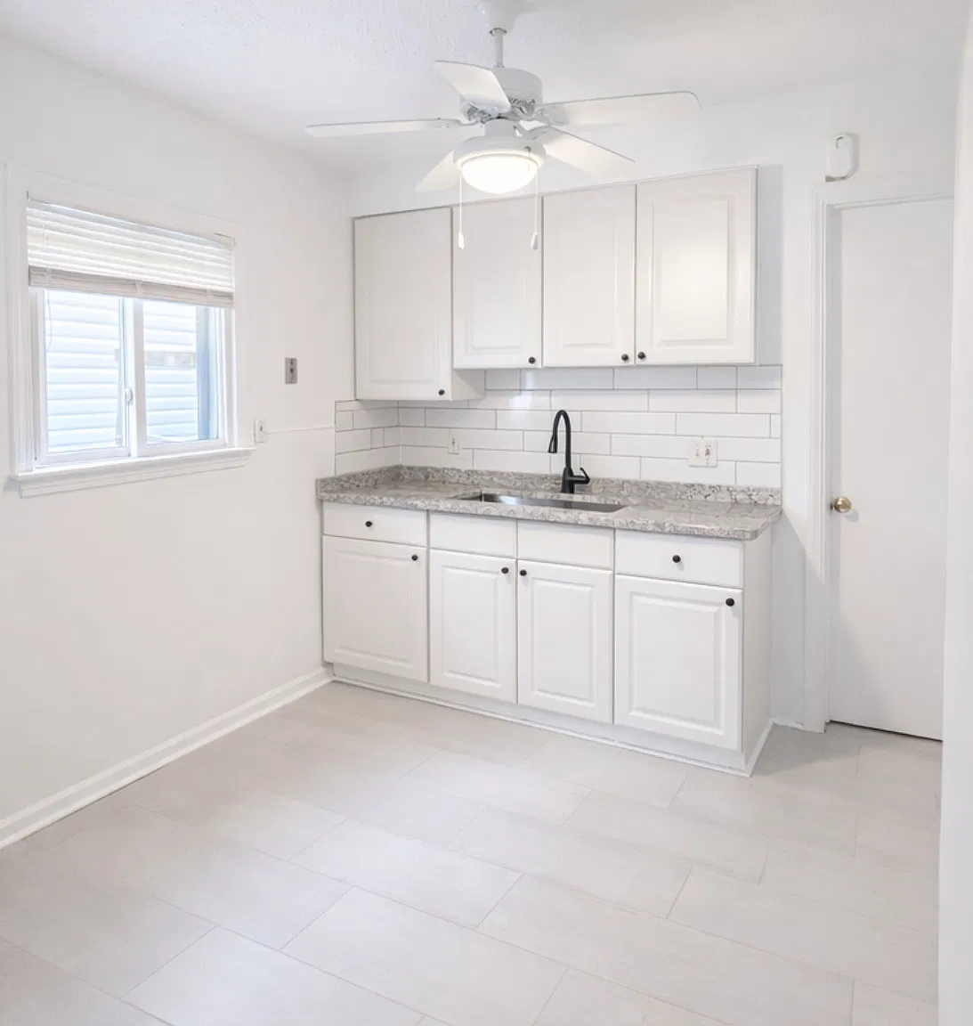 2 bed, 744 sqft, $1,300 — Photo 1