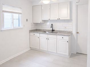 2075 Hanford Ave, Lincoln Park, MI 48146