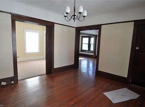 5th image of 1429 Westwood Ave