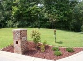 11828 Tahoe Dr, Evansville, IN 47720