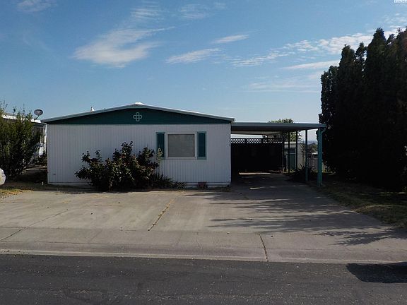 2nd image of 218 Crestwood Dr