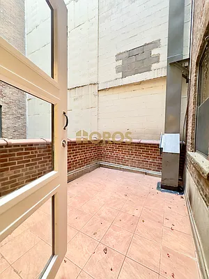 Rented by City Connections Realty | media 10