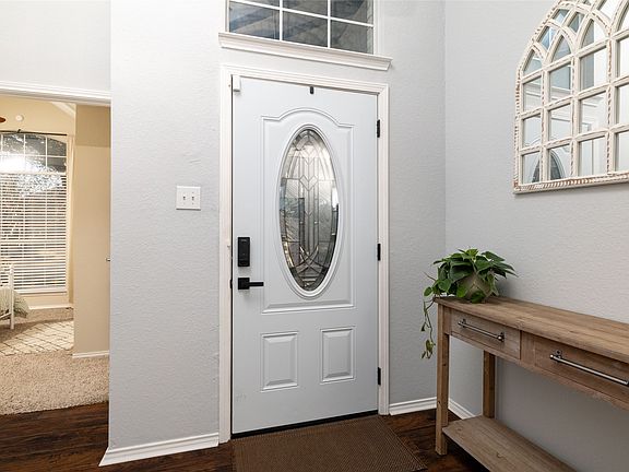 3rd image of 4809 Rincon Way