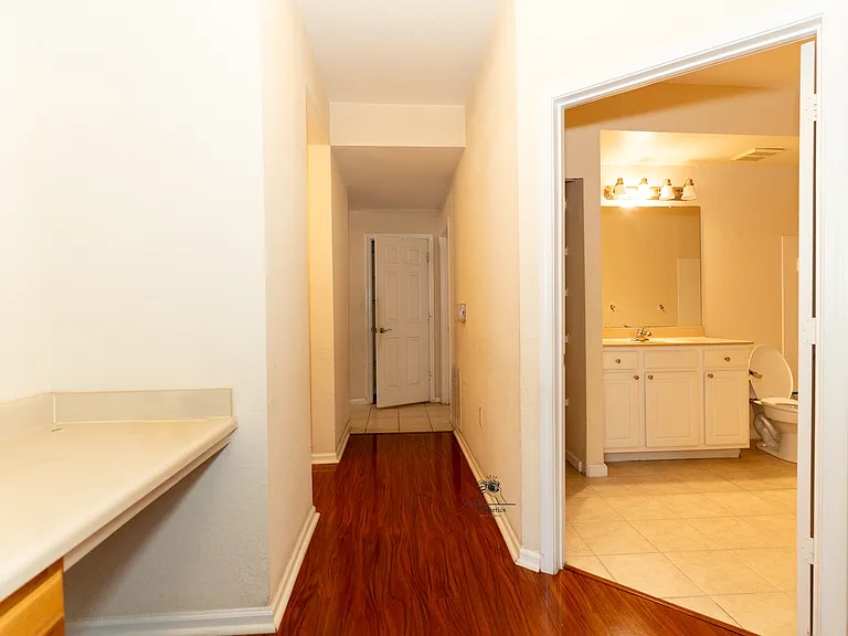 10075 Gate Pkwy N #2202 — Photo 21
