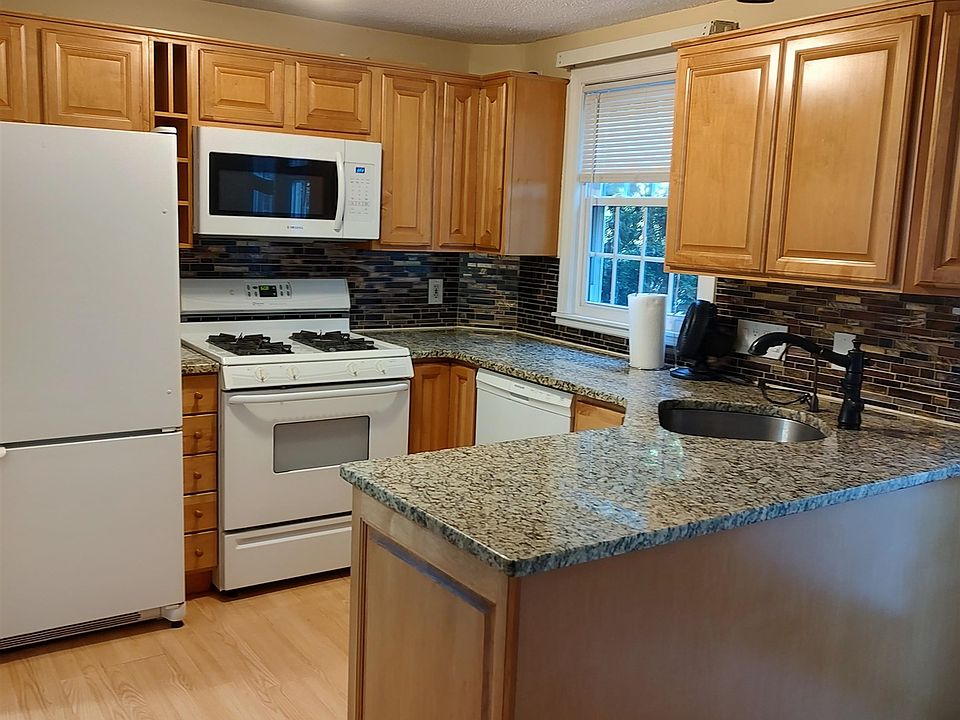 1st image of 98 Cannongate Dr
